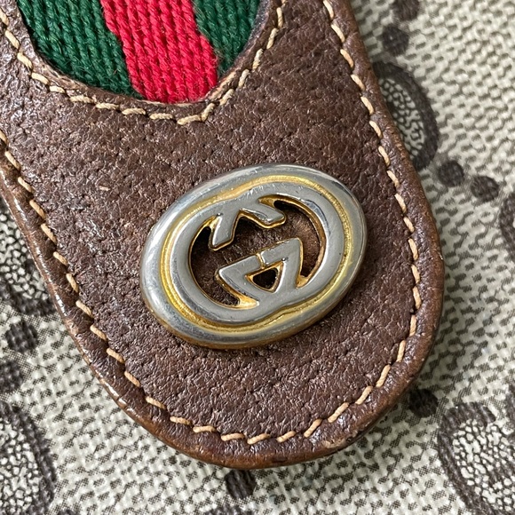 Gucci Bucket Bag (Vintage and Authentic) - Picture 9 of 16
